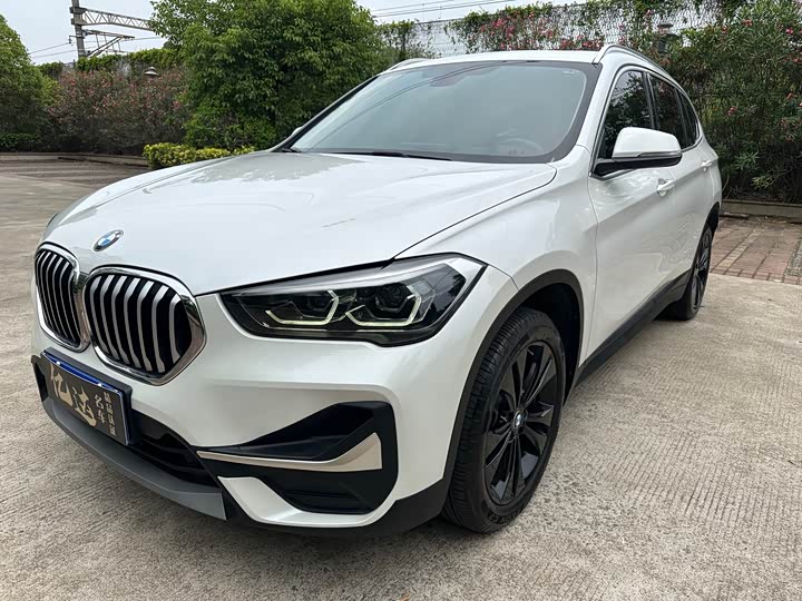 BMW X1 2021 s Drive 20 Li — фото 4