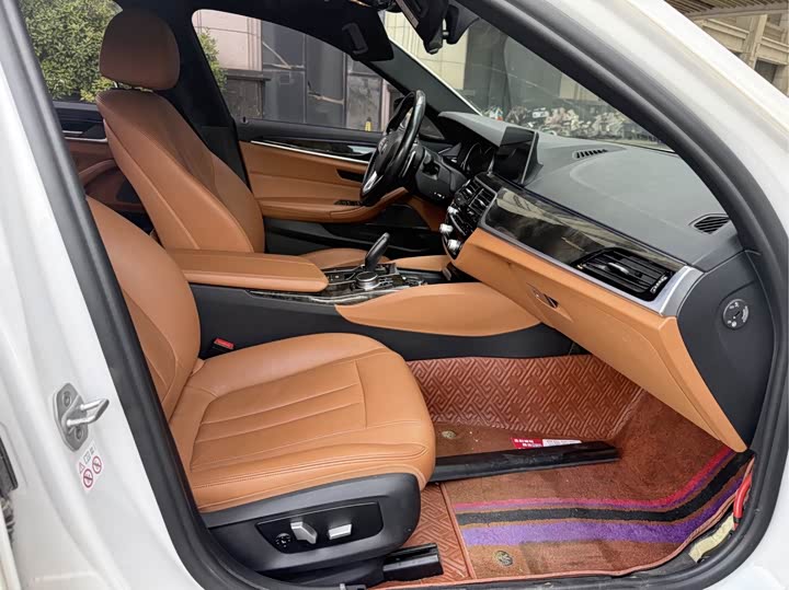 BMW 5-Series 2018 530 Li Leading M — фото 3