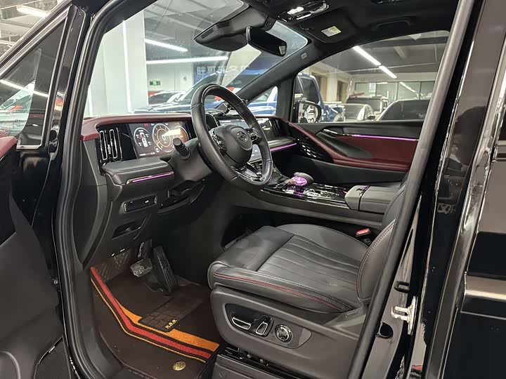 Trumpchi M8 2023 400 T — фото 5
