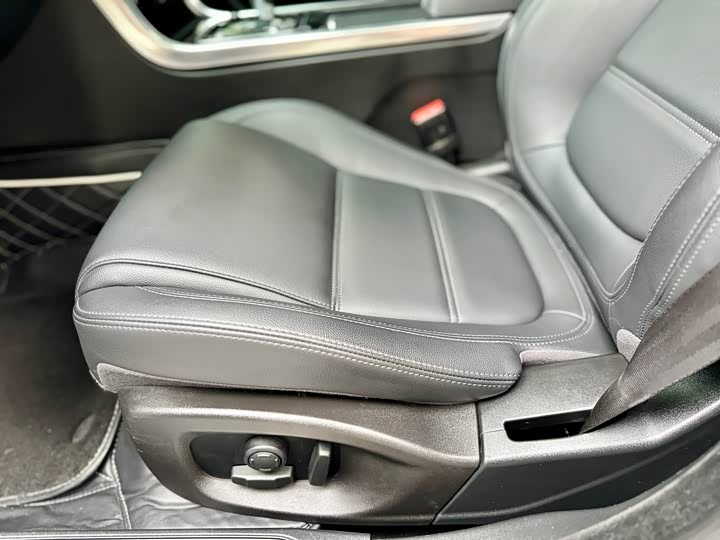 Jaguar XEL 2020 2.0 T 200 PS S — фото 22