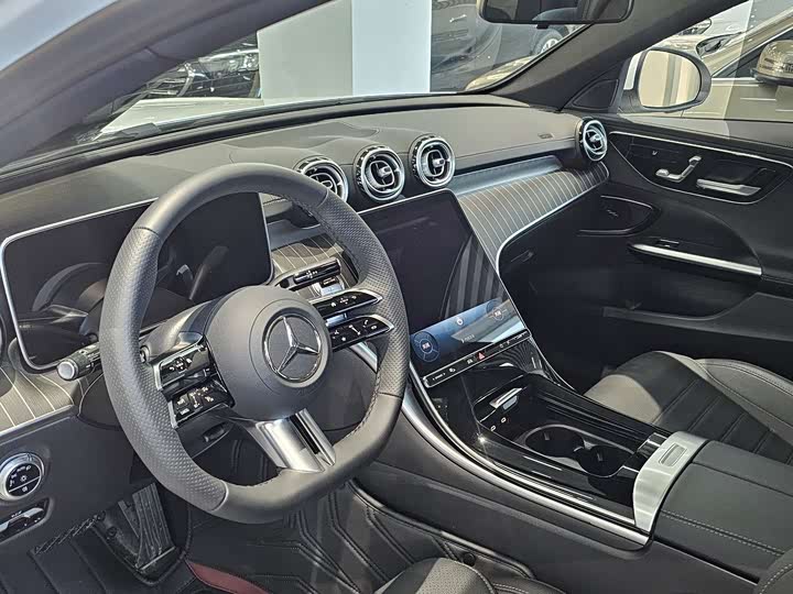 Mercedes-Benz C-Class 2025 C 260 L — фото 9