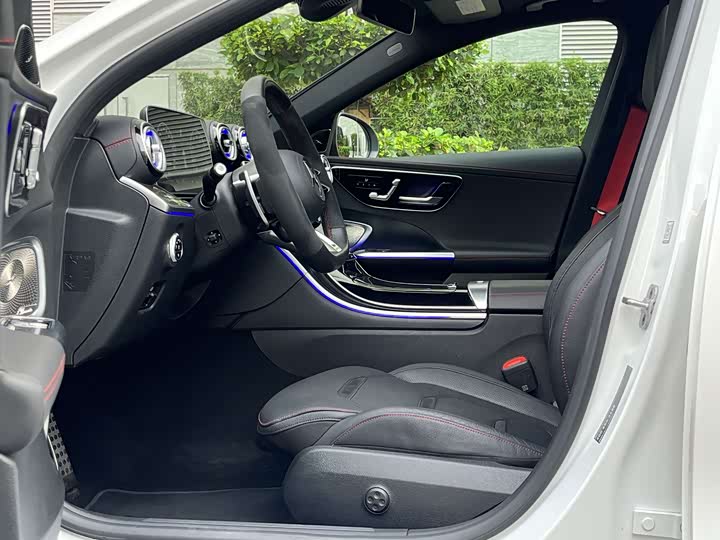 Mercedes-Benz C-Class 2024 AMG C 43 4 MATIC — фото 11