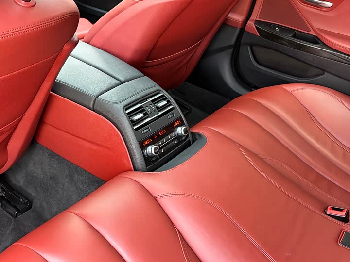 BMW 6-Series 2016 640i Gran Coupe — фото 18