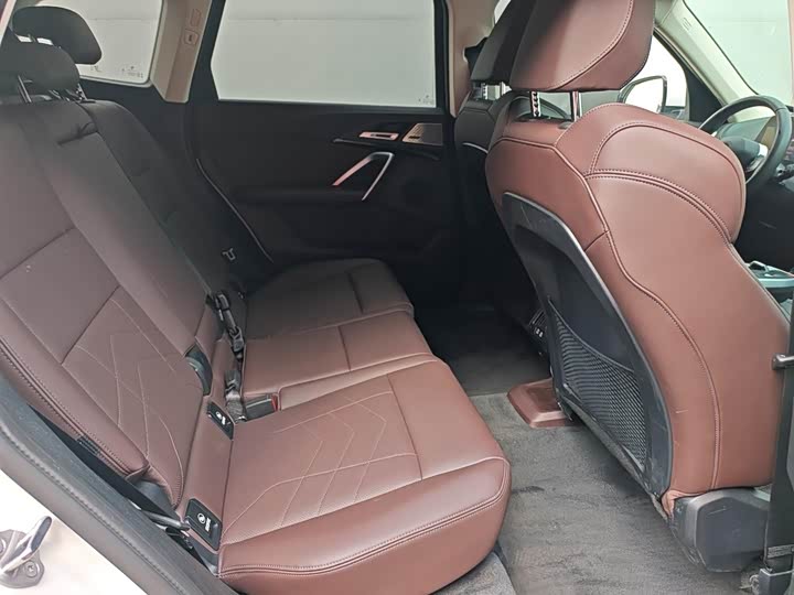 BMW X1 2025 s Drive 25 Li X — фото 4