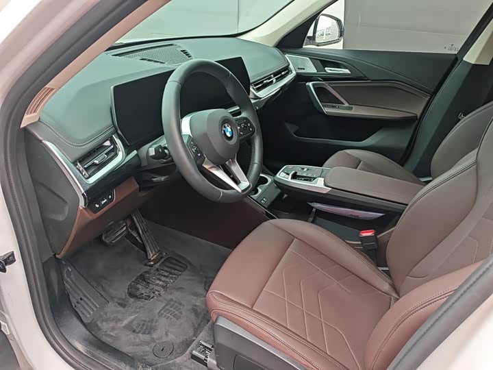 BMW X1 2025 s Drive 25 Li X — фото 3