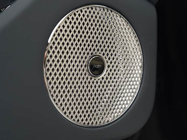 Bentley Flying Spur — фото 6