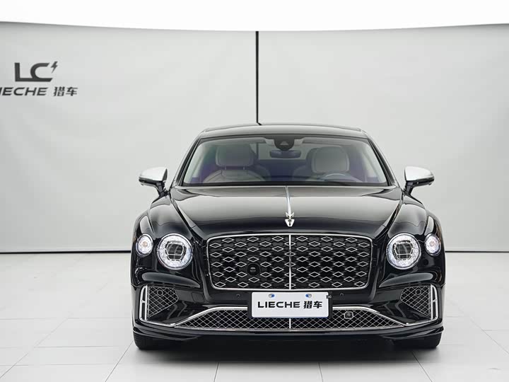 Bentley Flying Spur — фото 2