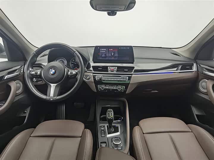 BMW X1 2022 s Drive 25 Li Leading — фото 5