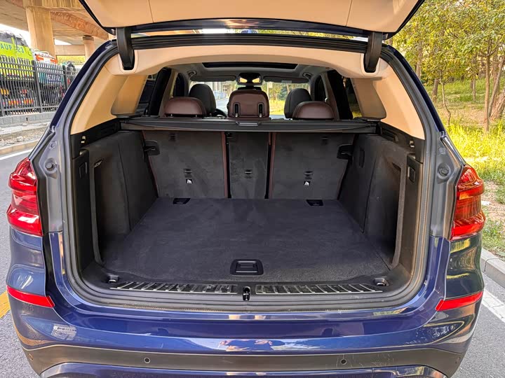 BMW X3 2019 x Drive 28i — фото 16