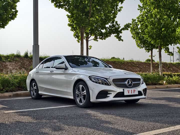Mercedes-Benz C-Class 2020 C 260 L — фото 3