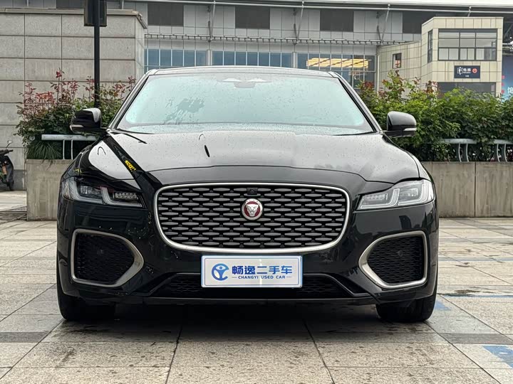 Jaguar XFL 2024 2.0 T P 250 2 WD — фото 2