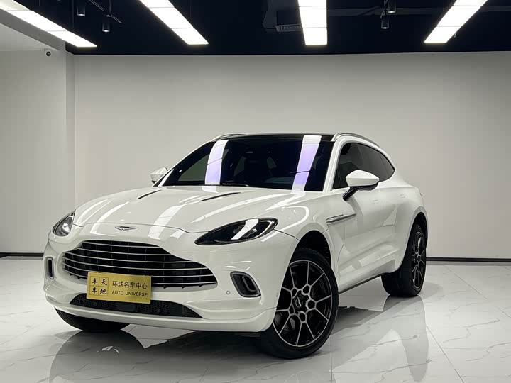Aston Martin DBX 2021 4.0 T V 8 — фото 1