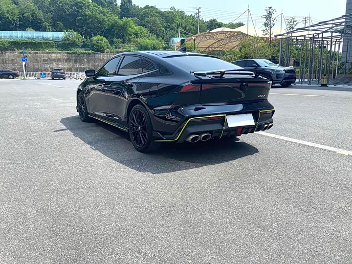 Changan UNI-V 2022 1.5 T — фото 10