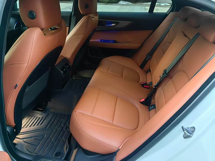 Jaguar XEL 2021 2.0 T 250 PS R-DYNAMIC SE — фото 14