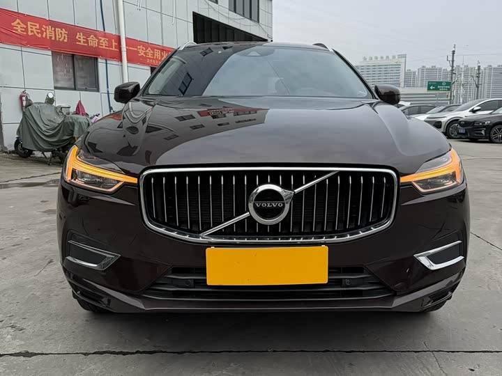 Volvo XC60 2020 T 5 4 WD — фото 2