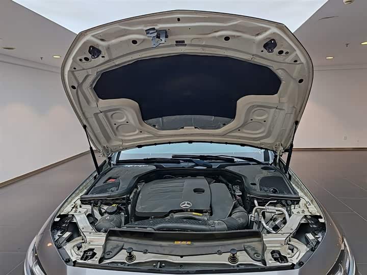 Mercedes-Benz CLS 2023 CLS 300 — фото 17