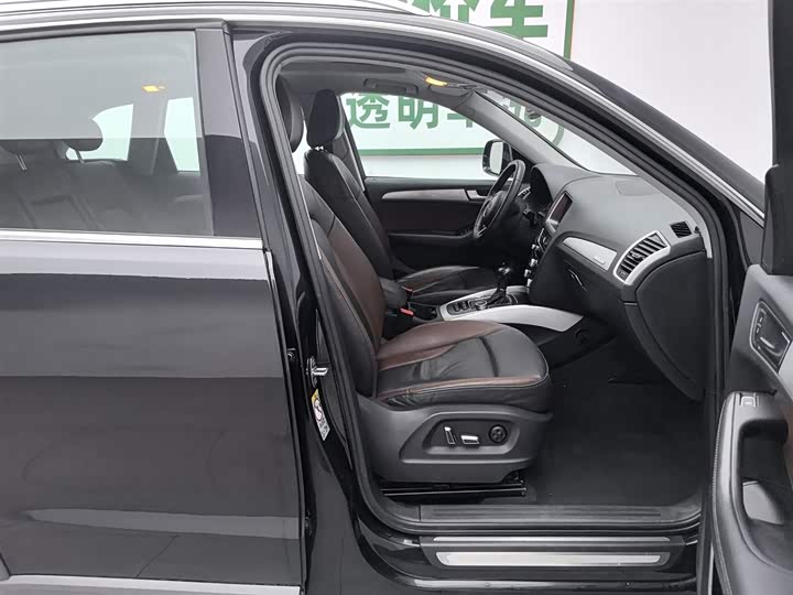 Audi Q5 2017 Plus 40 TFSI — фото 23