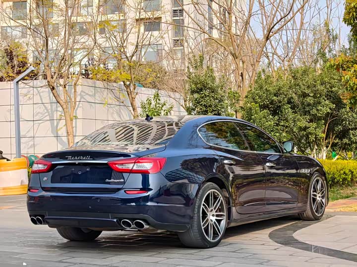 Maserati Quattroporte — фото 7