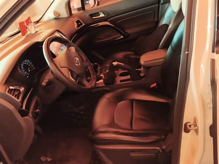 Trumpchi GS4 2017 200 T G-DCT 2 WD — фото 15