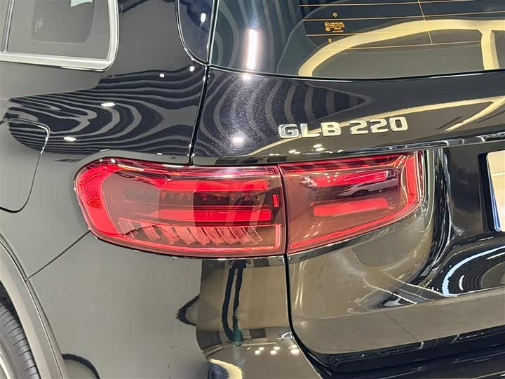 Mercedes-Benz GLB 2024 GLB 220 — фото 9