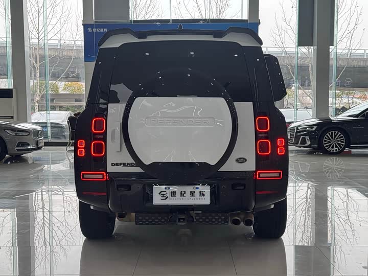 Land Rover Defender — фото 6