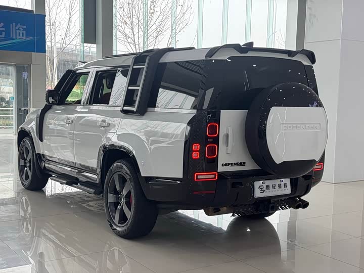 Land Rover Defender — фото 4