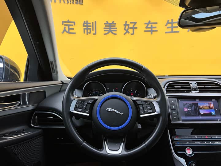 Jaguar XEL 2018 2.0 T 200 PS — фото 11