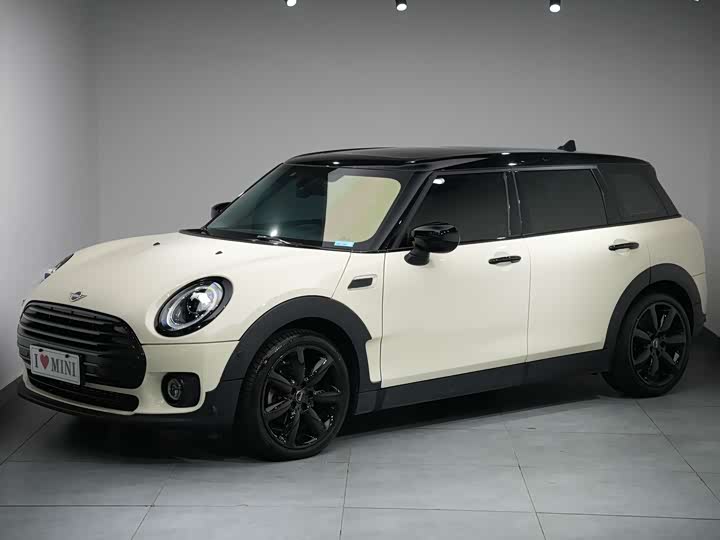 MINI Clubman — фото 1