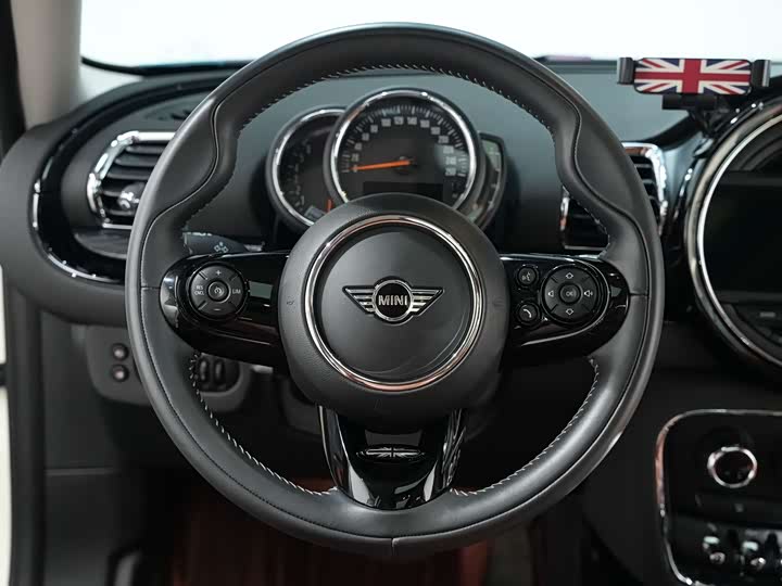 MINI Clubman — фото 11