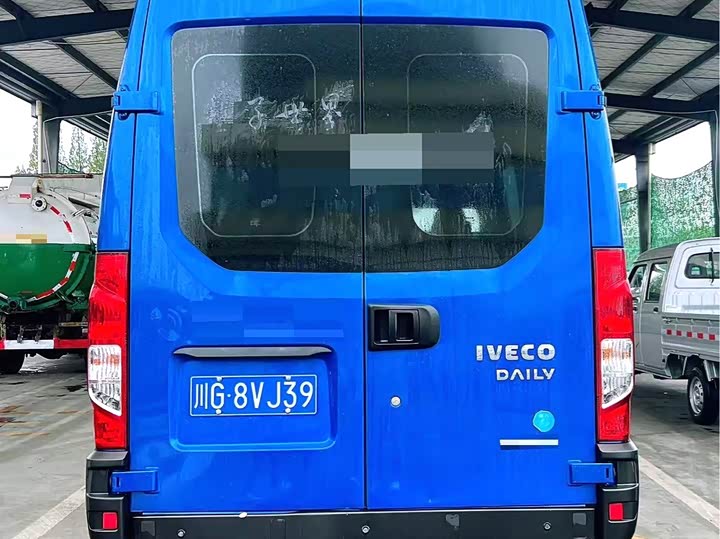 Iveco Daily — фото 8