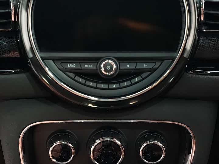 MINI Clubman — фото 12