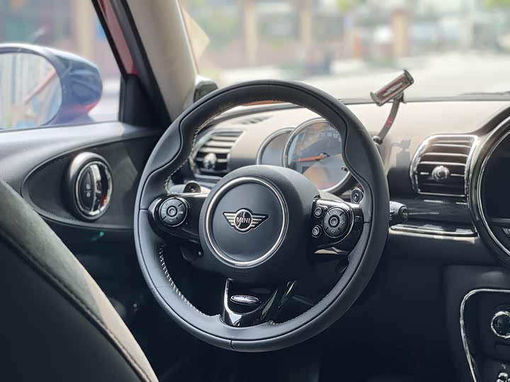 MINI Clubman — фото 11