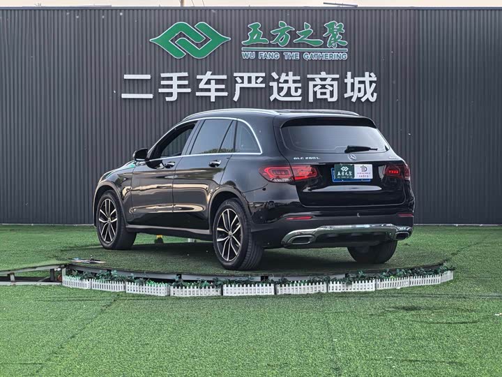 Mercedes-Benz GLC 2020 GLC 260 L 4 MATIC — фото 18