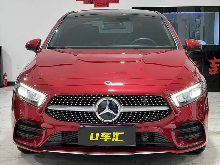 Mercedes-Benz A-Class 2022 A 200 L — фото 2