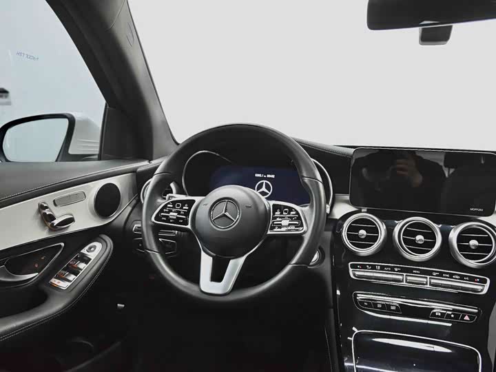Mercedes-Benz GLC 2020 GLC 260 L 4 MATIC — фото 30