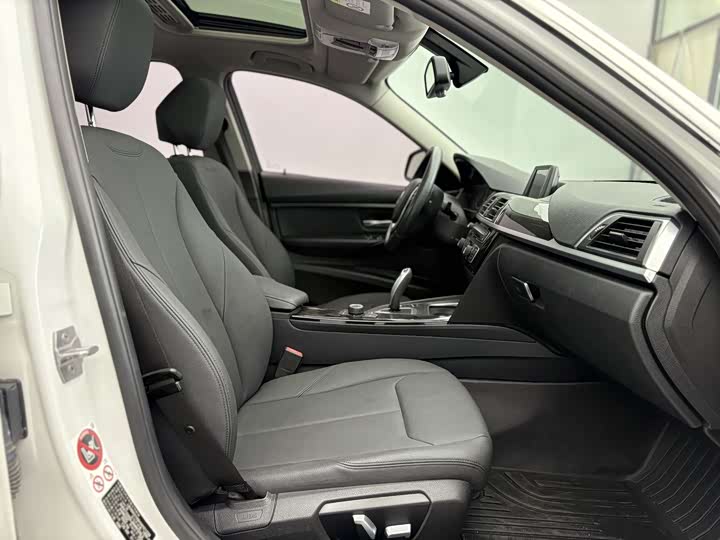 BMW 3 Series 320Li стиль — фото 4