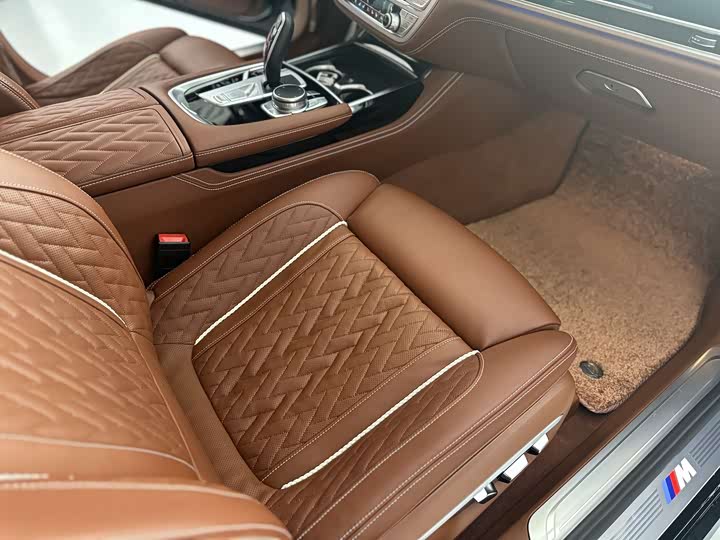BMW 7-Series 2021 740 Li x Drive M — фото 14