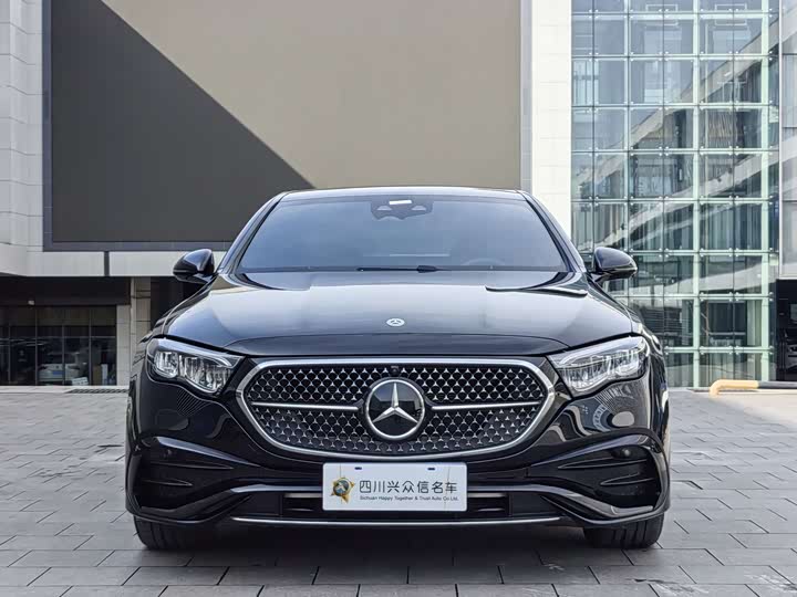 Mercedes-Benz E-Class 2024 E 300 L Sport — фото 3