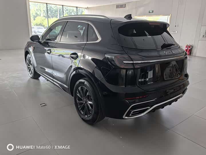 Hongqi HS5 2023 2.0 T Pro — фото 6
