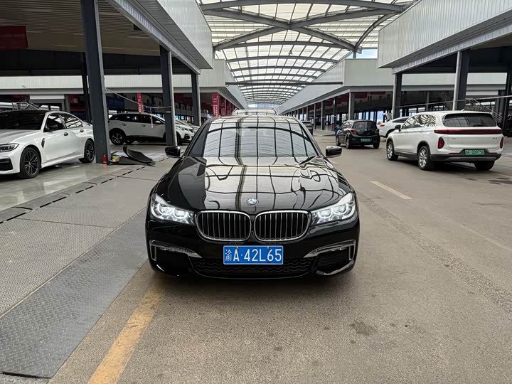 BMW 7-Series 2018 730 Li Leading M — фото 3