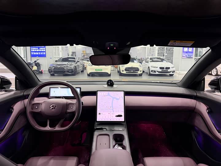 NIO ET 5 T 2024 75k Wh Touring — фото 11