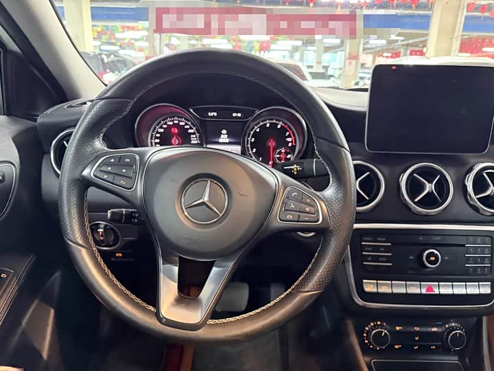 Mercedes-Benz GLA 2017 GLA 220 4 MATIC — фото 13