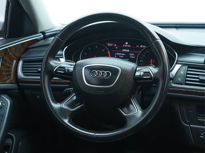 Audi A6L 2014 30 FSI Comfort — фото 23