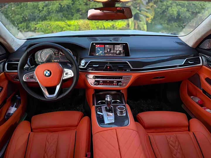 BMW 7-Series 2016 740 Li Leading — фото 12