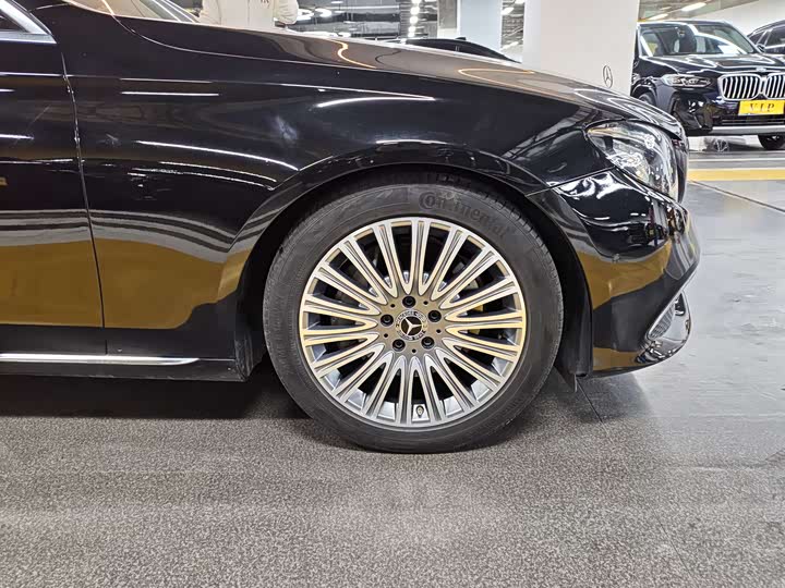 Mercedes-Benz E-Class 2020 E 300 L Luxury — фото 16