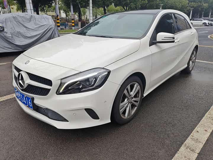 Mercedes-Benz A-Class 2016 A 200 — фото 1
