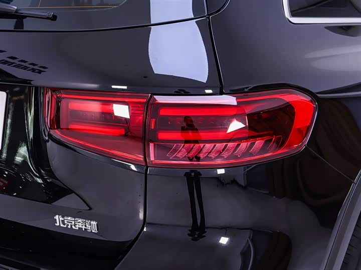 Mercedes-Benz GLB 2025 GLB 220 — фото 9