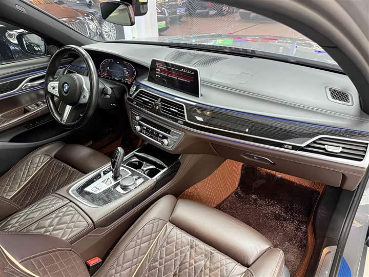 BMW 7-Series 2021 740 Li Leading M — фото 11