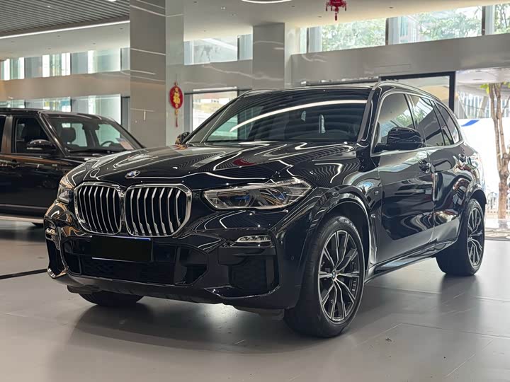 BMW X5 2021 x Drive 40i M — фото 1