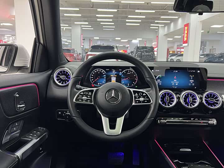 Mercedes-Benz GLB 2023 GLB 220 — фото 7